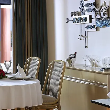 Nana Royal Premium &