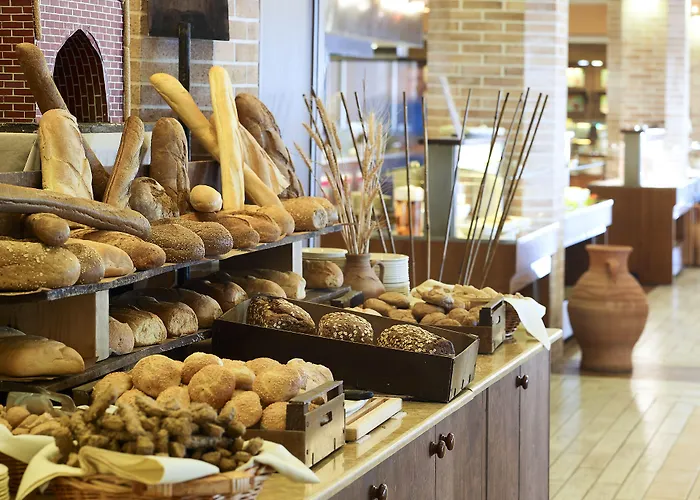 Nana Royal Premium & 赫索尼索斯