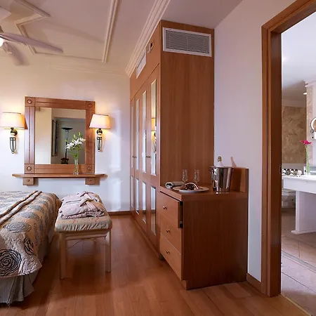 Nana Royal Premium & 5* Hersonissos (Crete)