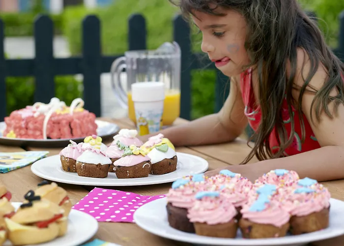 Nana Royal Premium & ヘルソニソス